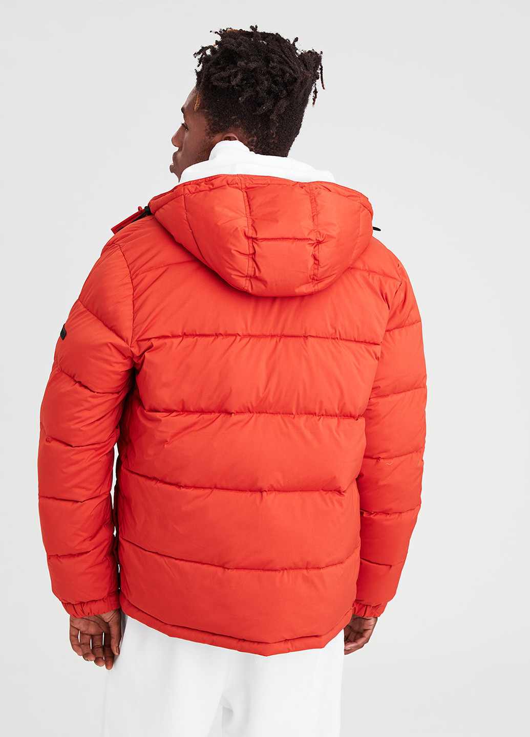 Оранжевая зимняя куртка American Eagle