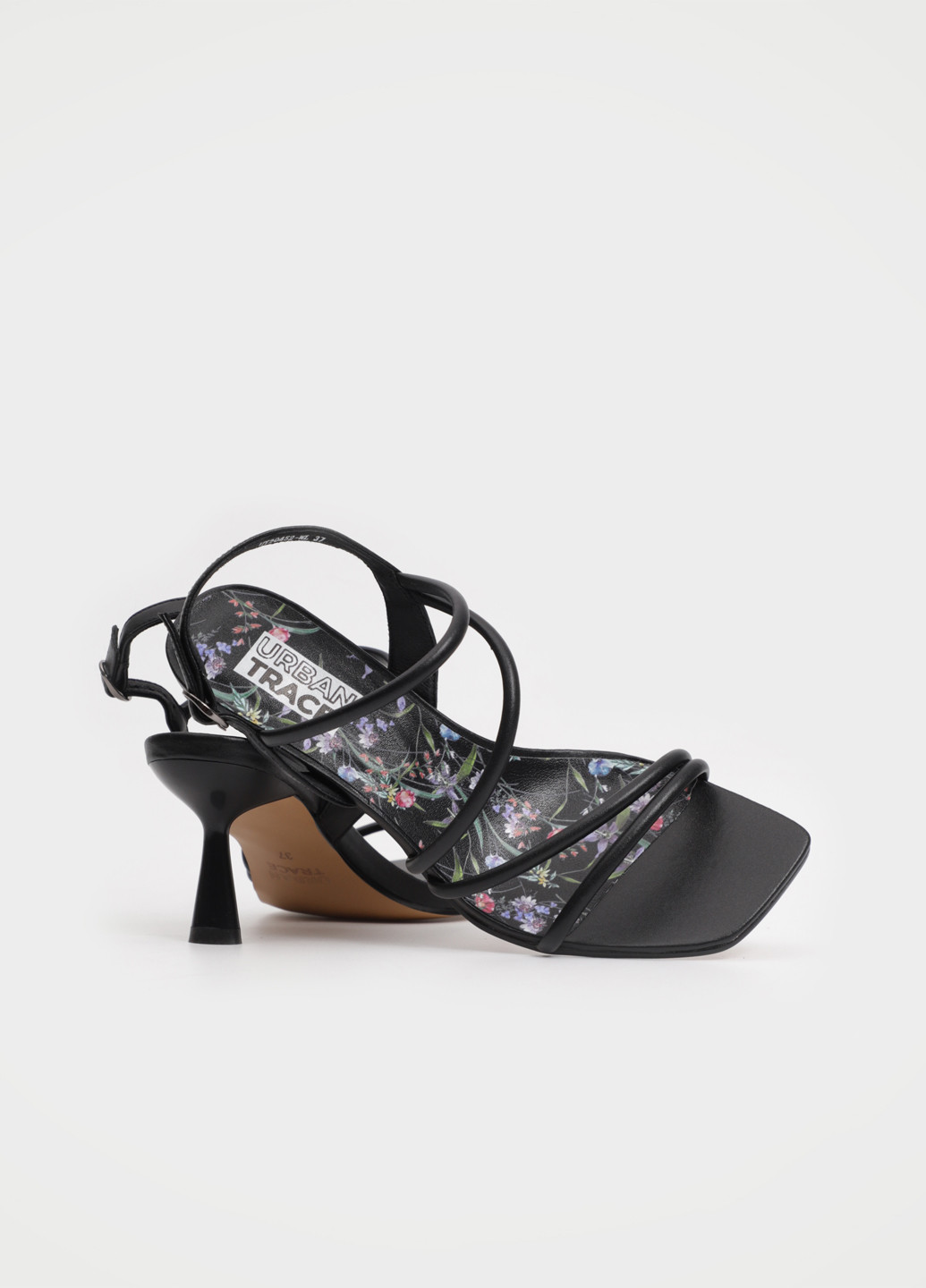 Черные босоножки Respect с ремешком