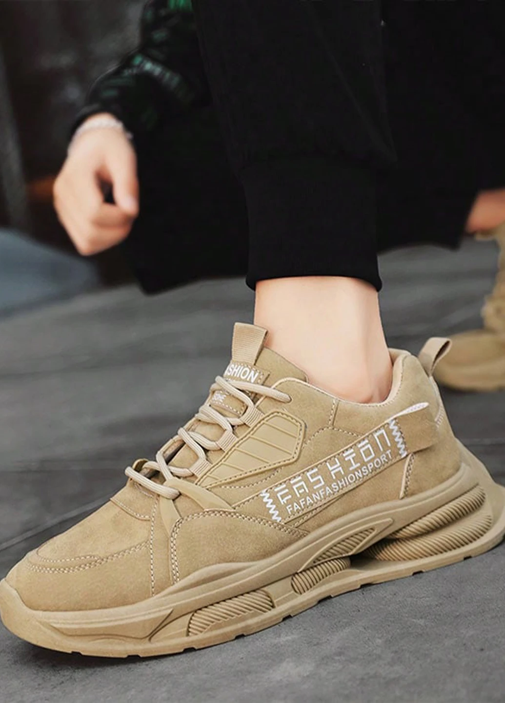 Светло-коричневые всесезонные кроссовки SHEIN