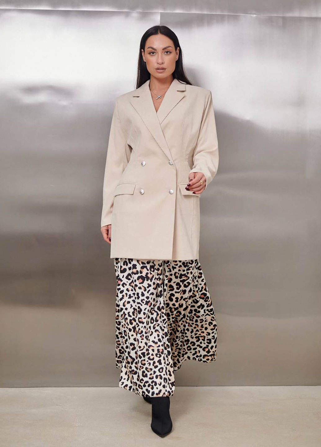 Светло-бежевый женский жакет LibeAmore однотонный - демисезонный