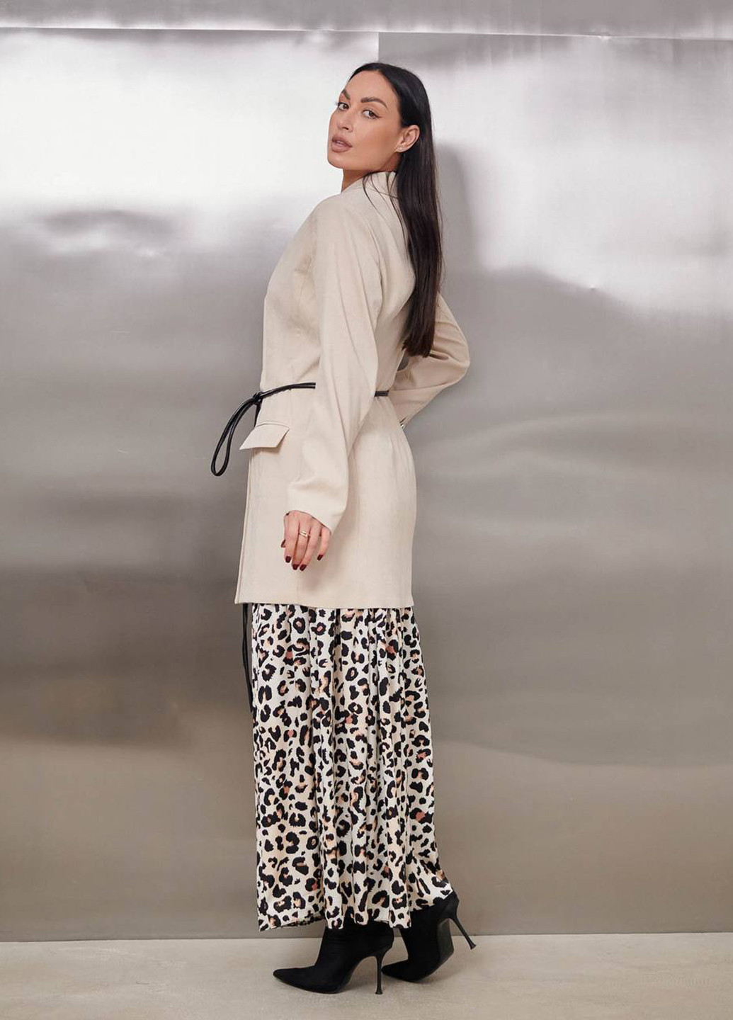 Светло-бежевый женский жакет LibeAmore однотонный - демисезонный