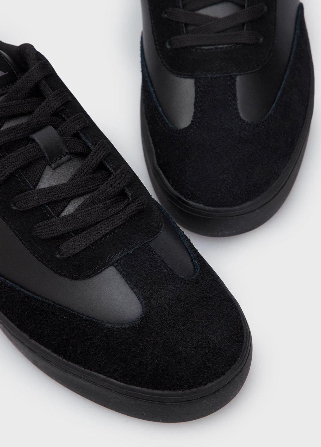 Черные всесезонные кроссовки Calvin Klein Jeans