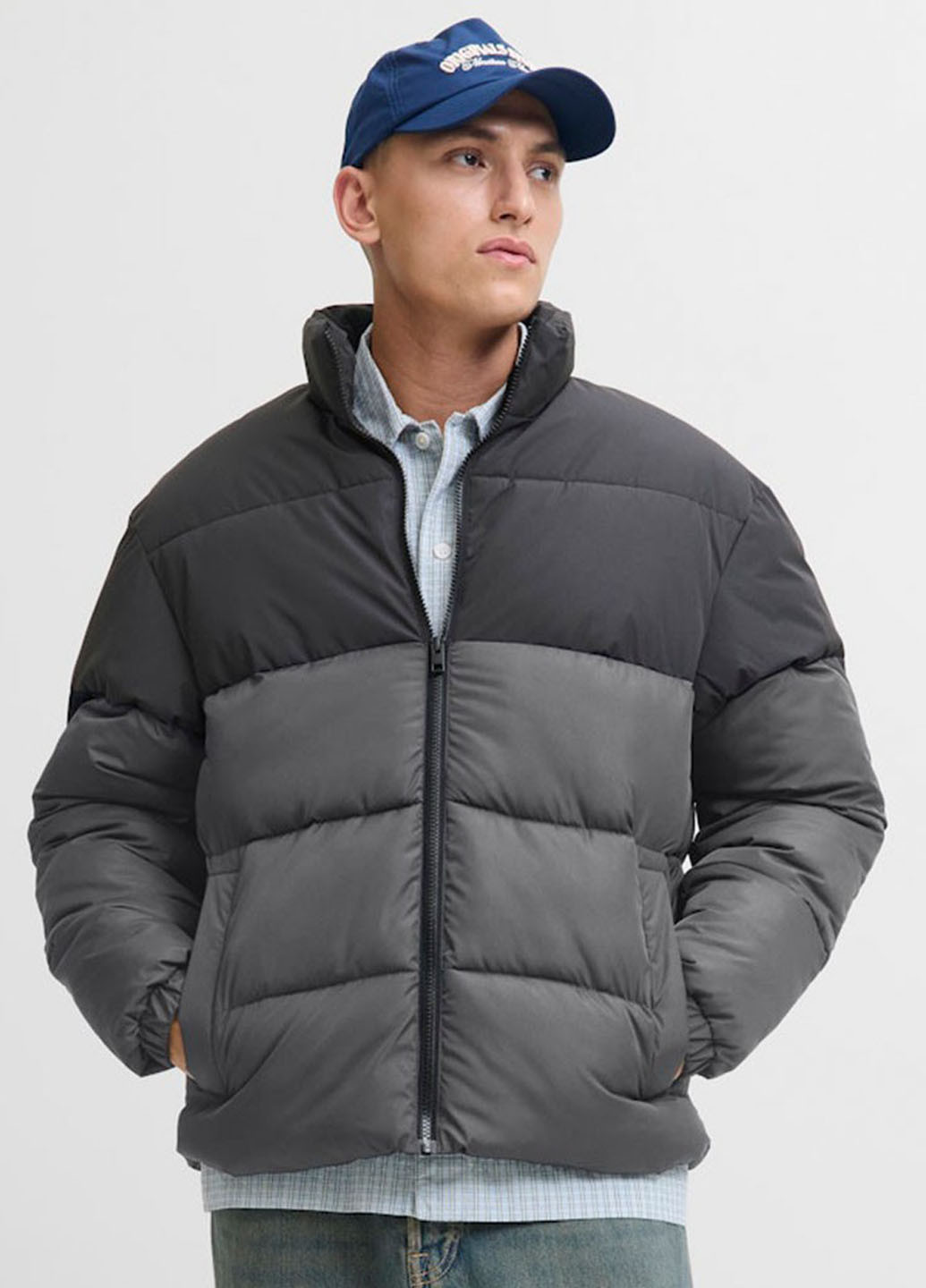 Сіра демісезонна куртка Jack & Jones