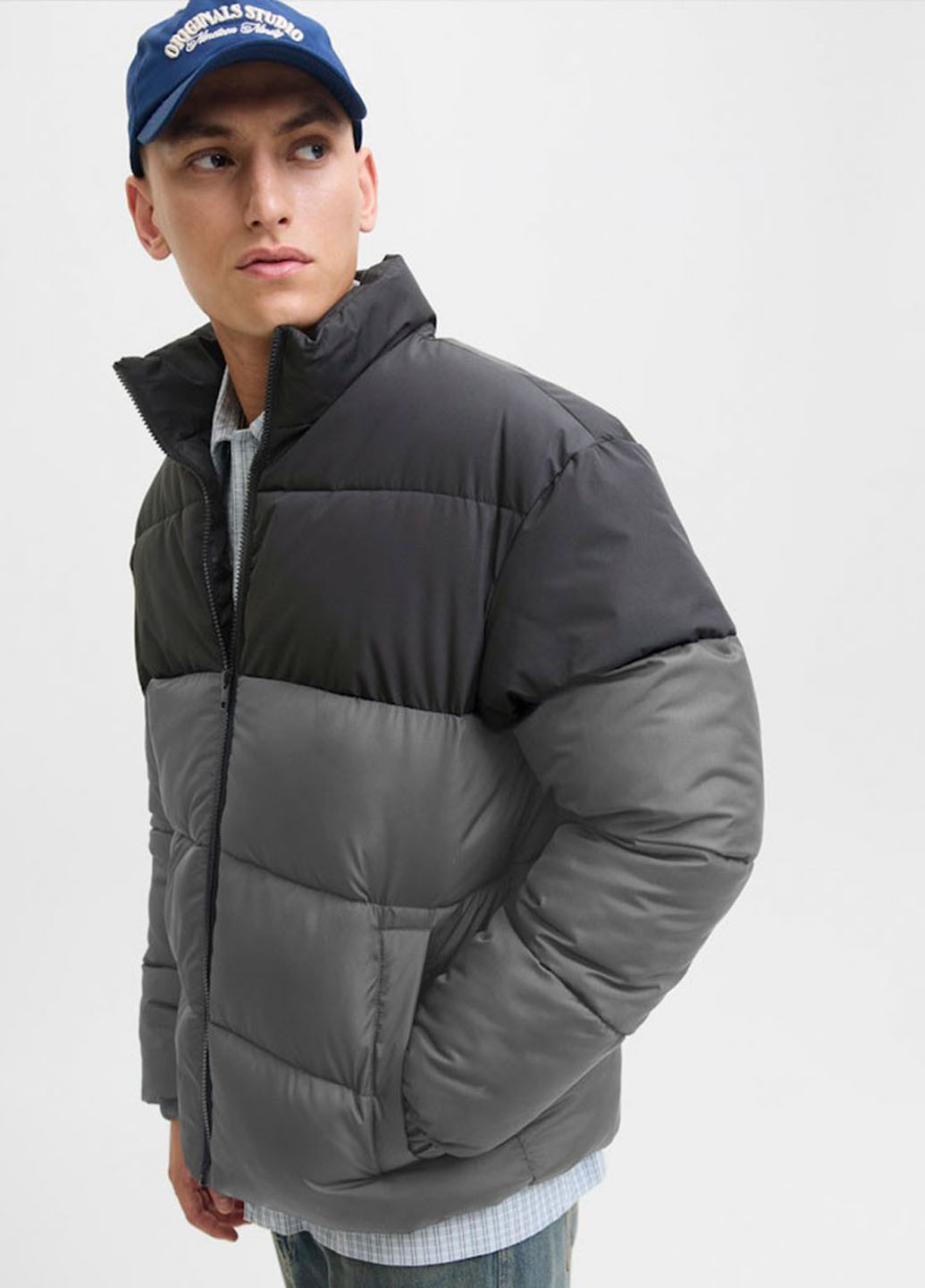 Сіра демісезонна куртка Jack & Jones