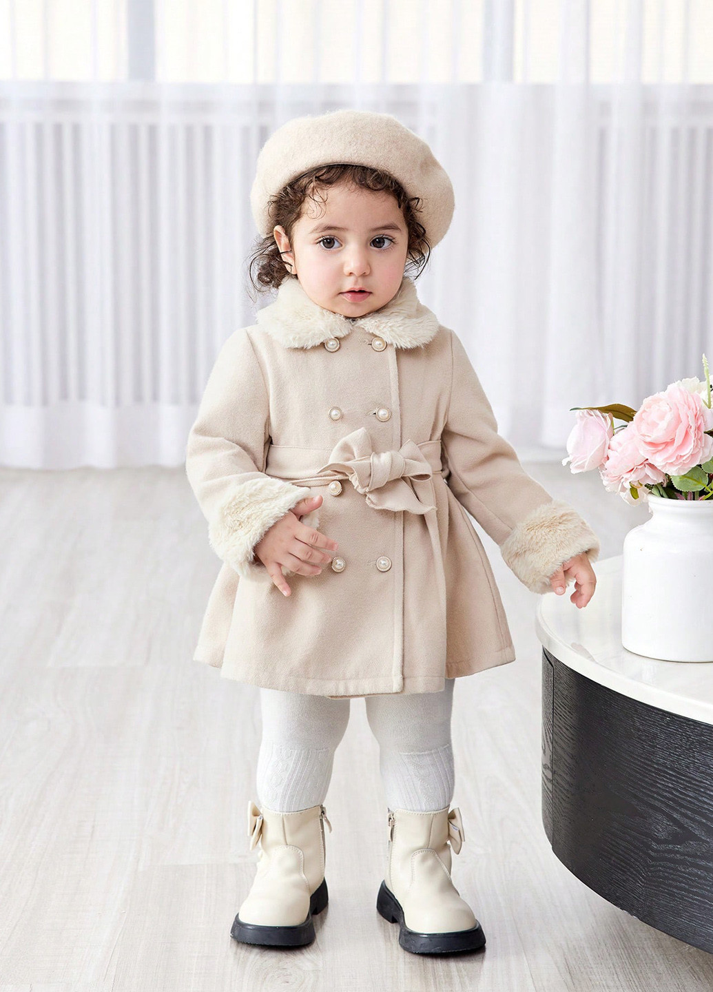 Кремове демісезонне Пальто двобортне SHEIN