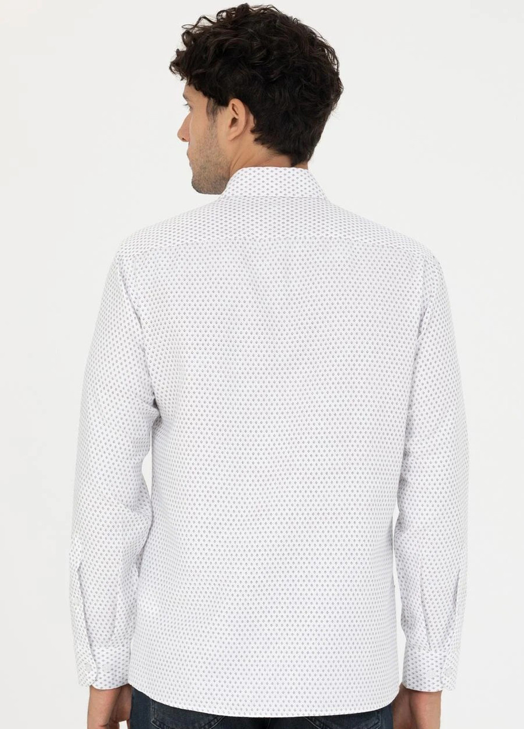 Белая кэжуал рубашка однотонная Pierre Cardin