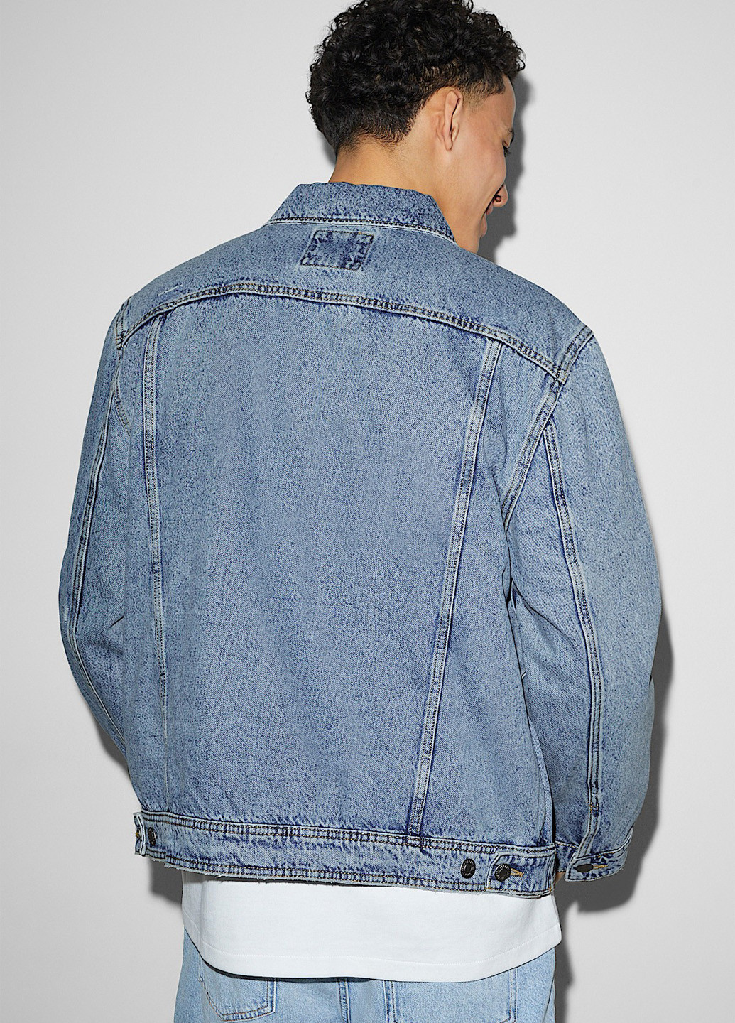 Синя демісезонна куртка C&A