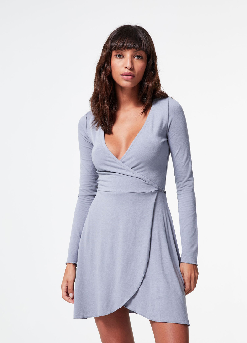 Серое кэжуал платье на запах Jennyfer однотонное