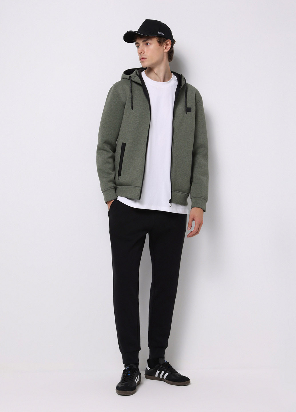 Черные спортивные демисезонные джоггеры брюки Colin's