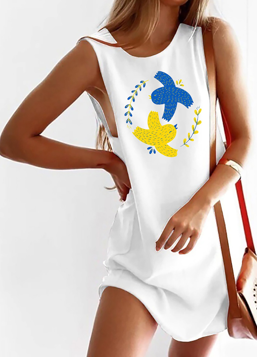 Белое кэжуал платье-майка белое blue-yellow birds Love&Live с рисунком