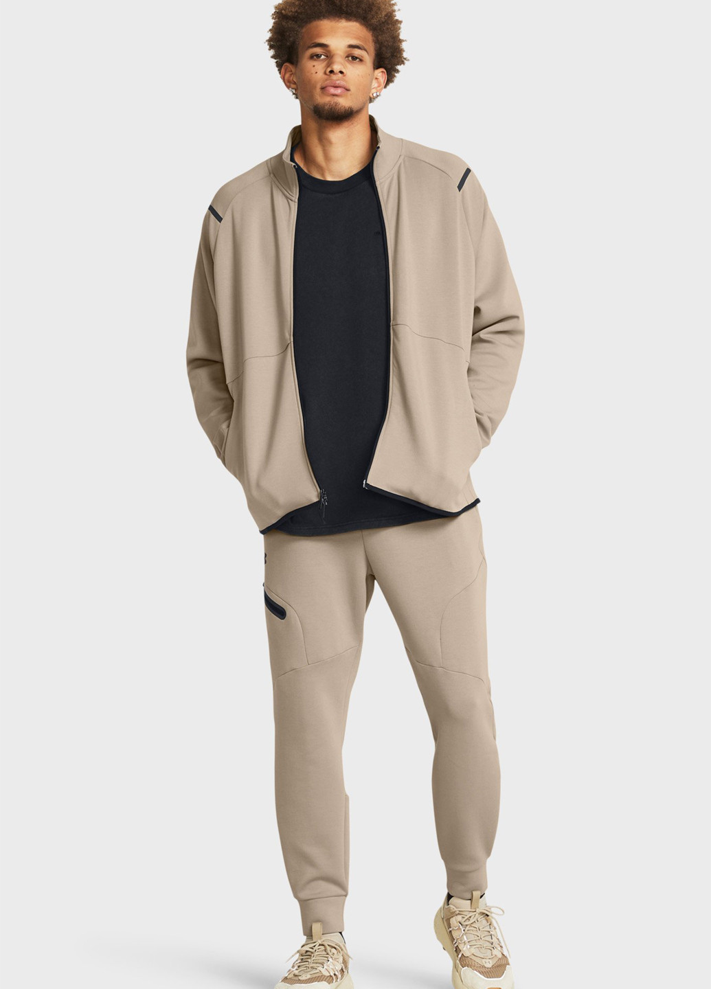 Бежевые спортивные демисезонные джоггеры брюки Under Armour