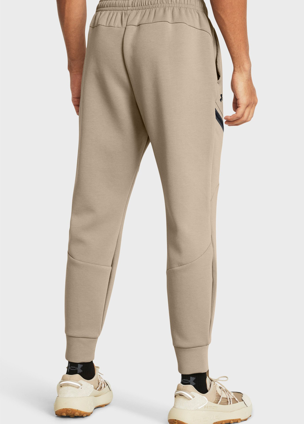 Бежевые спортивные демисезонные джоггеры брюки Under Armour