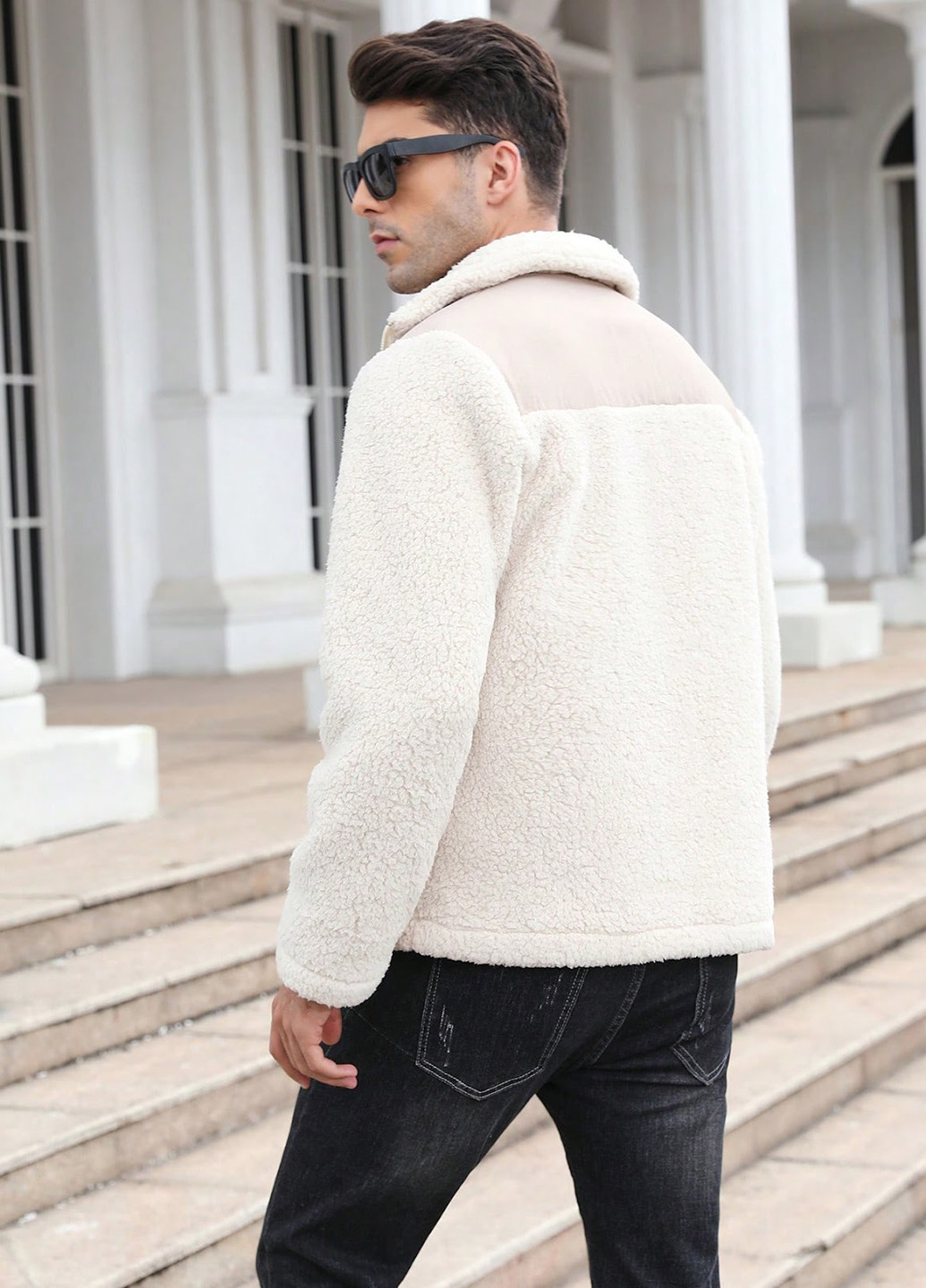 Кремова демісезонна куртка SHEIN