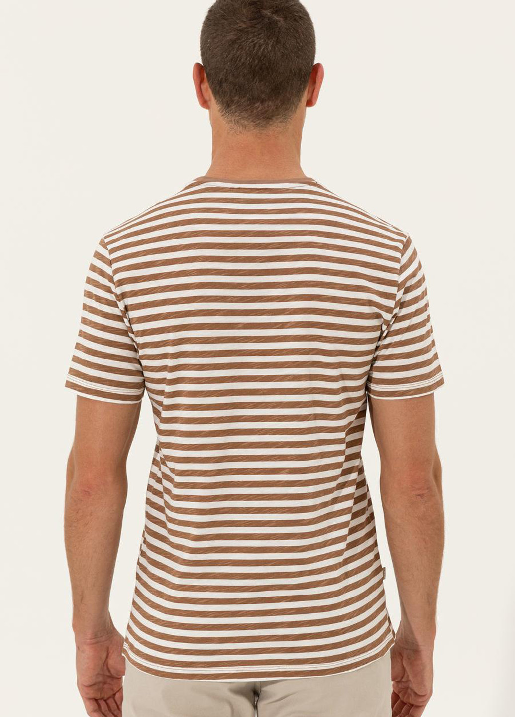 Темно-бежевая футболка Pierre Cardin