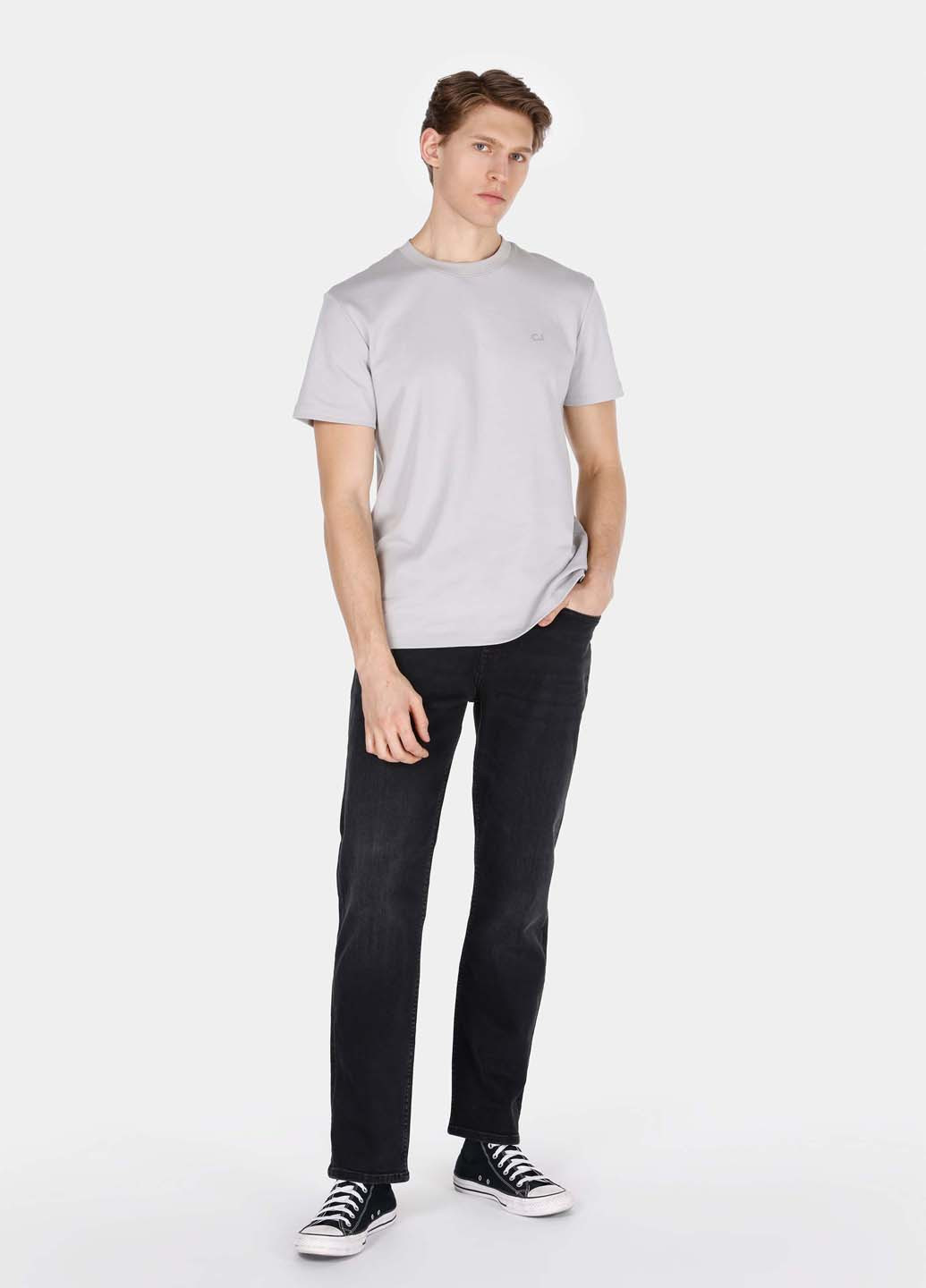 Темно-серые демисезонные зауженные джинсы Colin's