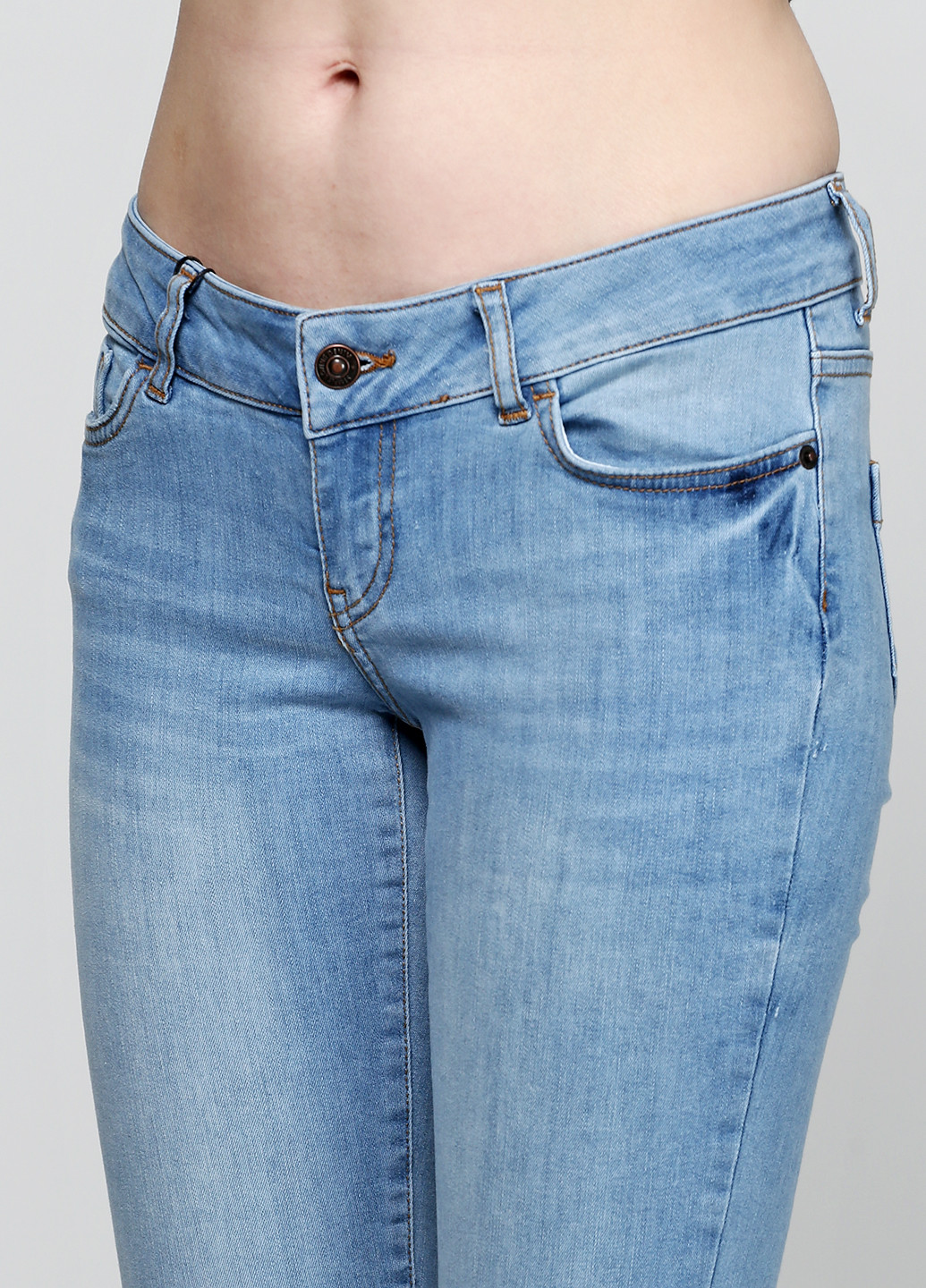 Голубые демисезонные зауженные джинсы Vero Moda