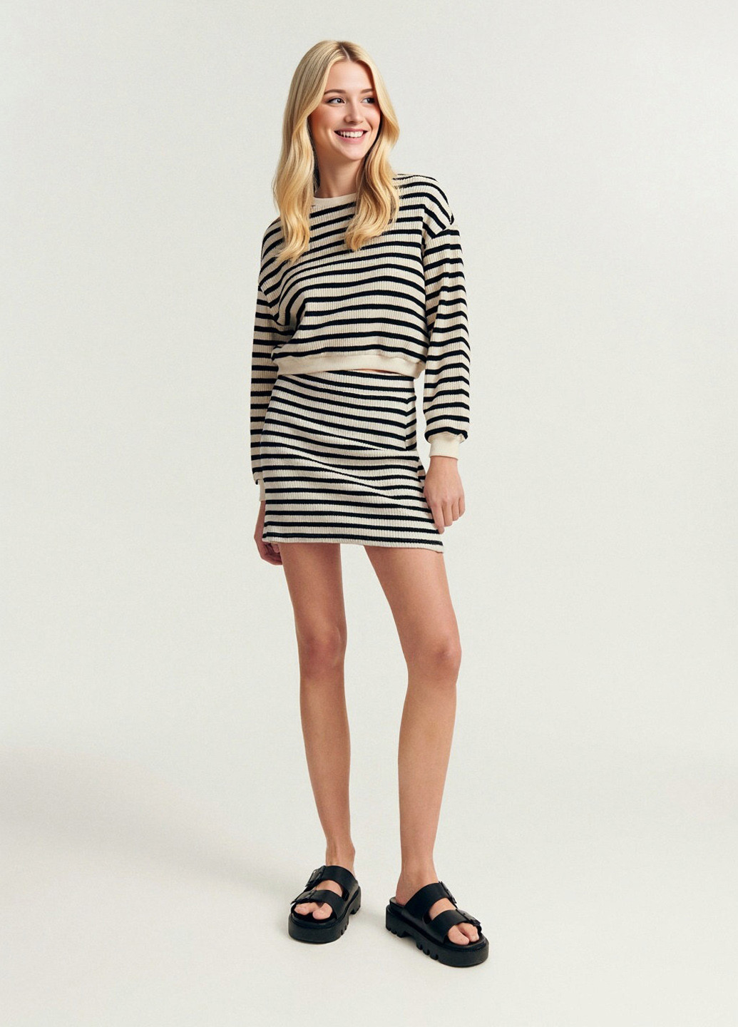 Молочный демисезонный джемпер джемпер Reserved