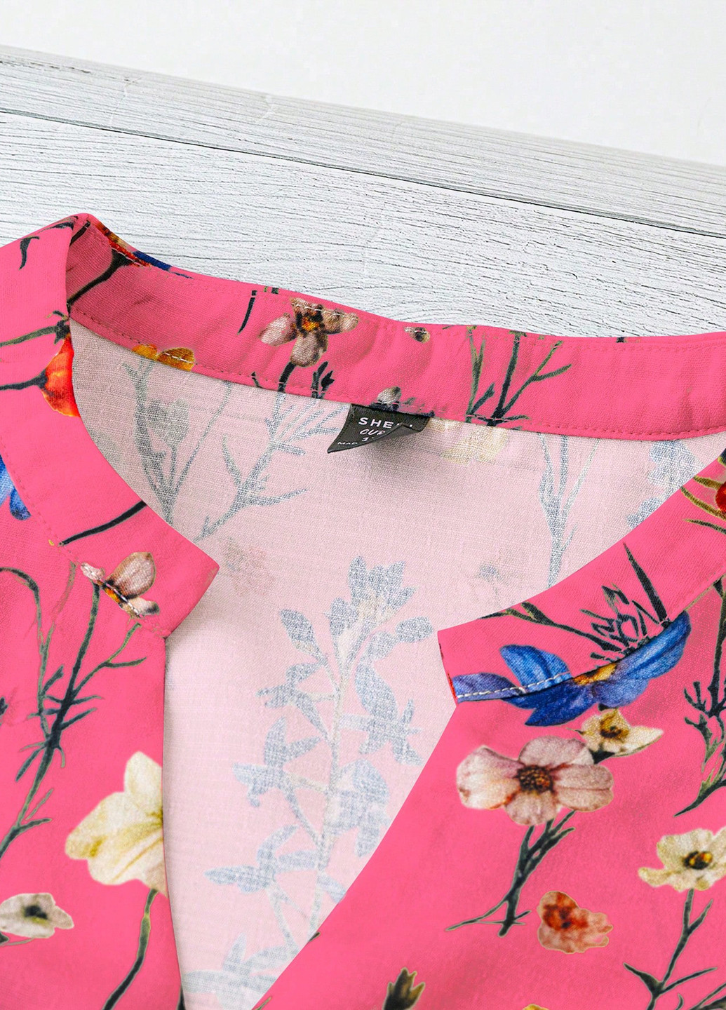 Комбінована блуза з баскою SHEIN