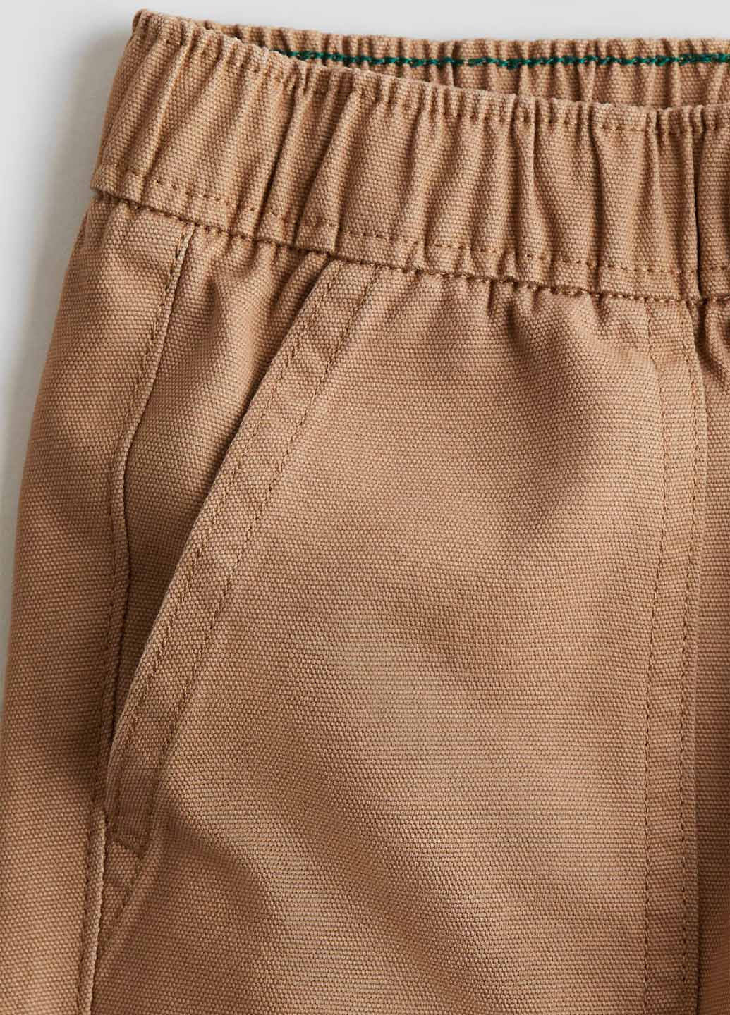 Темно-бежевые кэжуал демисезонные брюки зауженные H&M