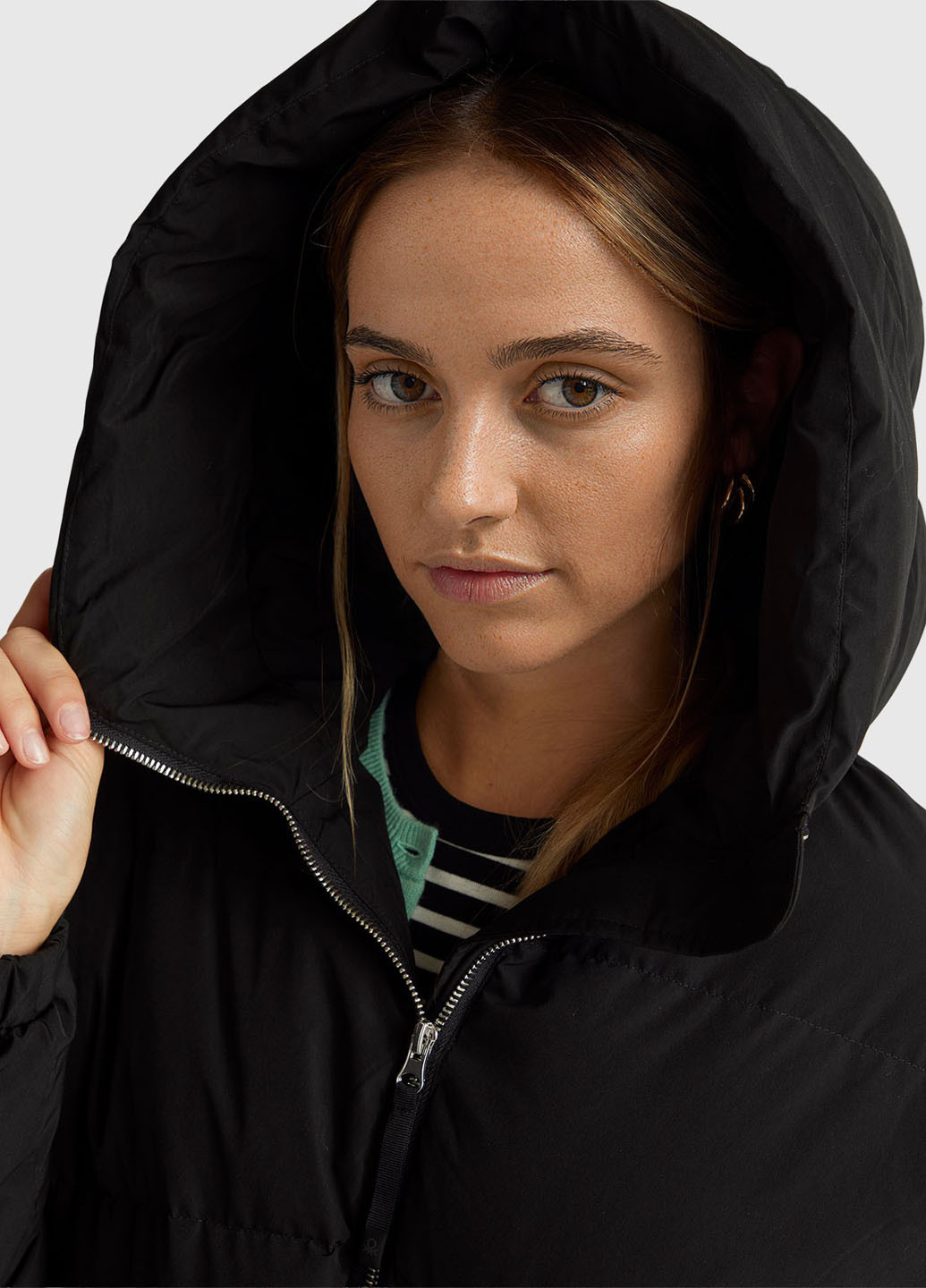 Чорна демісезонна куртка United Colors of Benetton