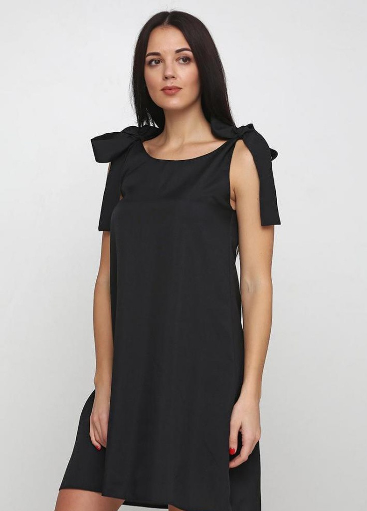 Черное кэжуал легкое свободное платье-трапеция с бантами на плечах lucky Podium однотонное