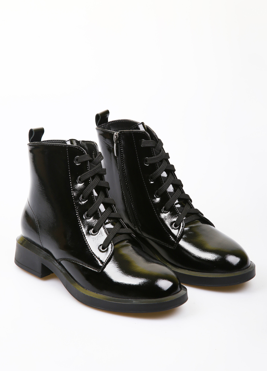 Осенние ботинки тимберленды AURA лаковые, со шнуровкой