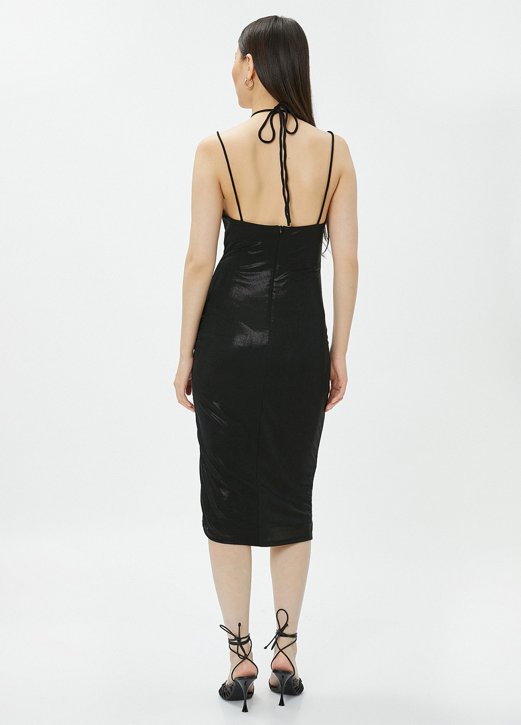 Черное кэжуал платье с открытой спиной KOTON однотонное
