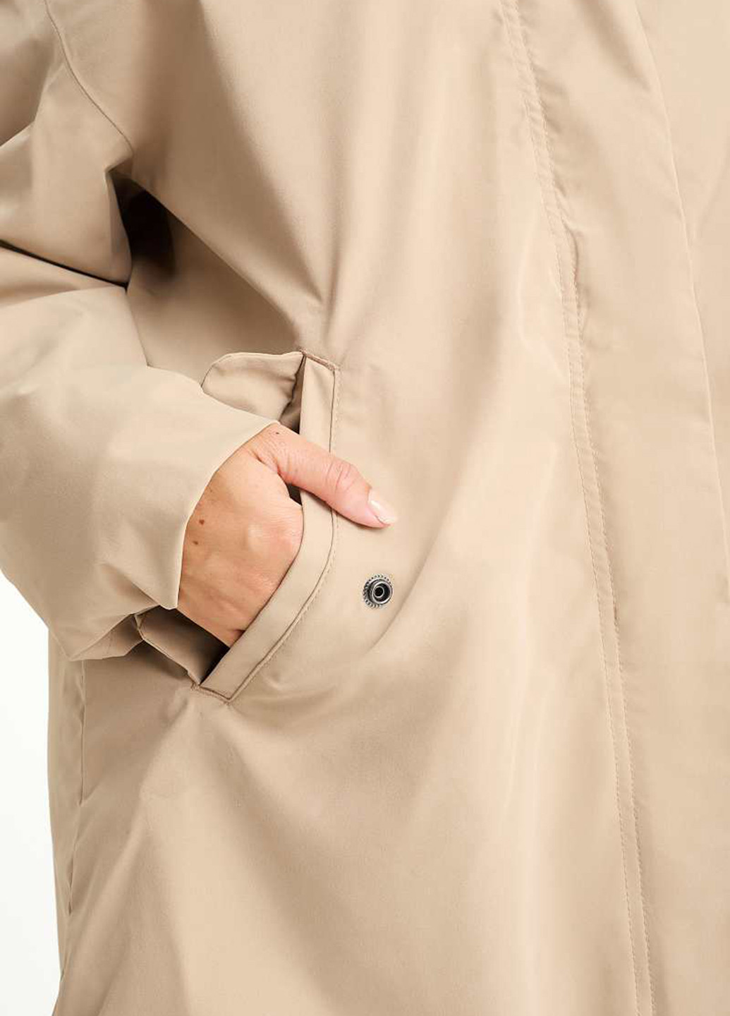 Бежева демісезонна куртка C&A