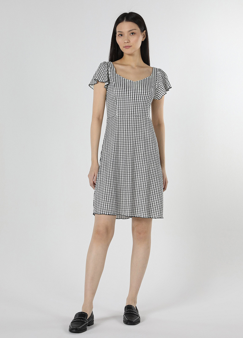 Черно-белое кэжуал платье клеш Colin's в клетку