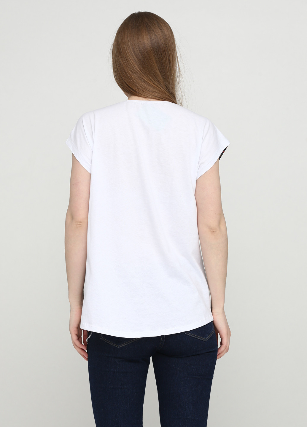 Белая летняя футболка с коротким рукавом BlackRose