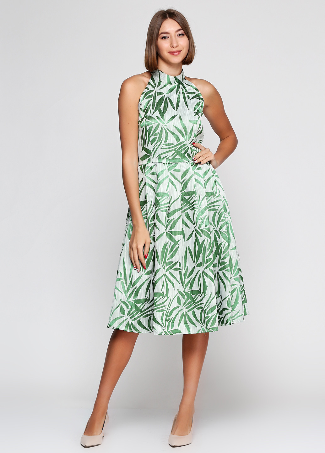 Блідо-зелена коктейльна плаття, сукня Mint & Berry з квітковим принтом