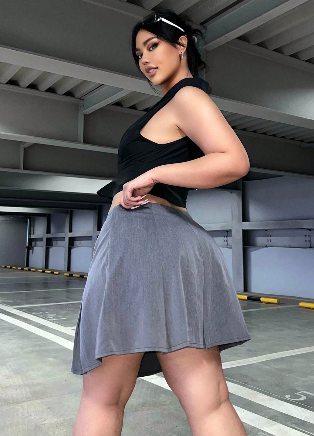 Темно-серая кэжуал однотонная юбка SHEIN а-силуэта (трапеция)