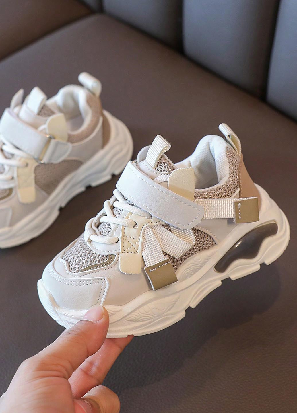 Бежевые демисезонные кроссовки SHEIN