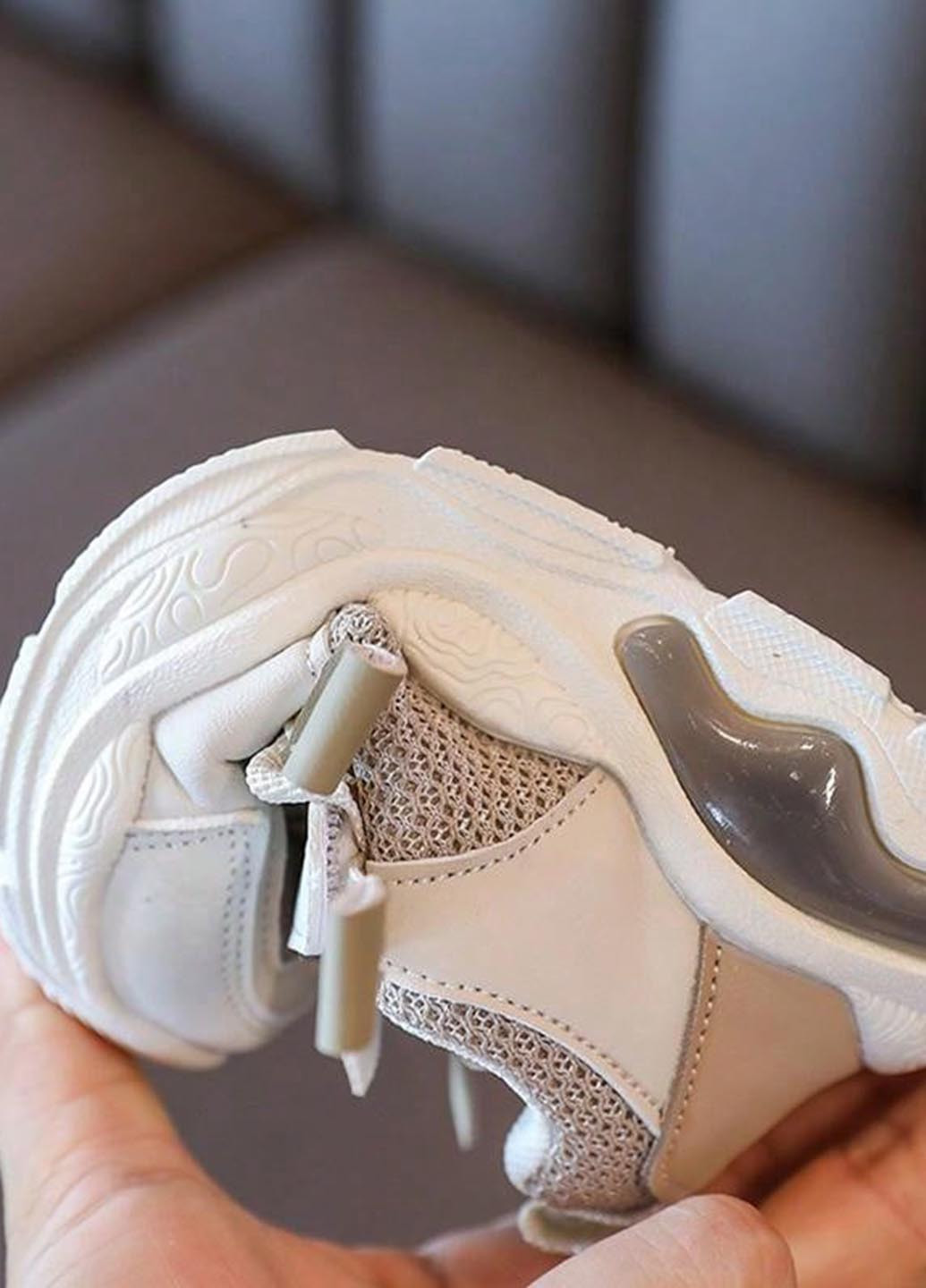 Бежевые демисезонные кроссовки SHEIN