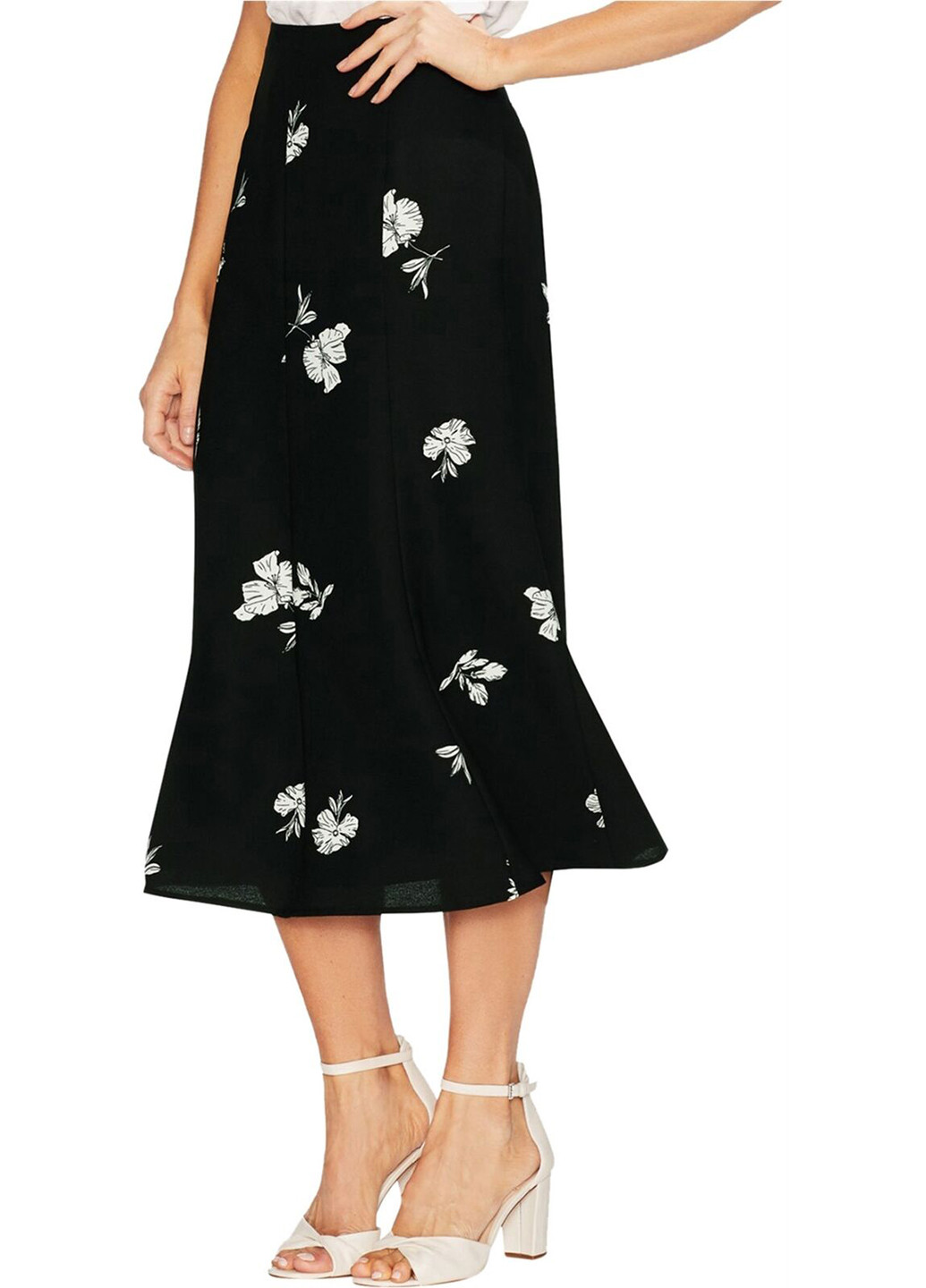 Черная кэжуал цветочной расцветки юбка Vince Camuto