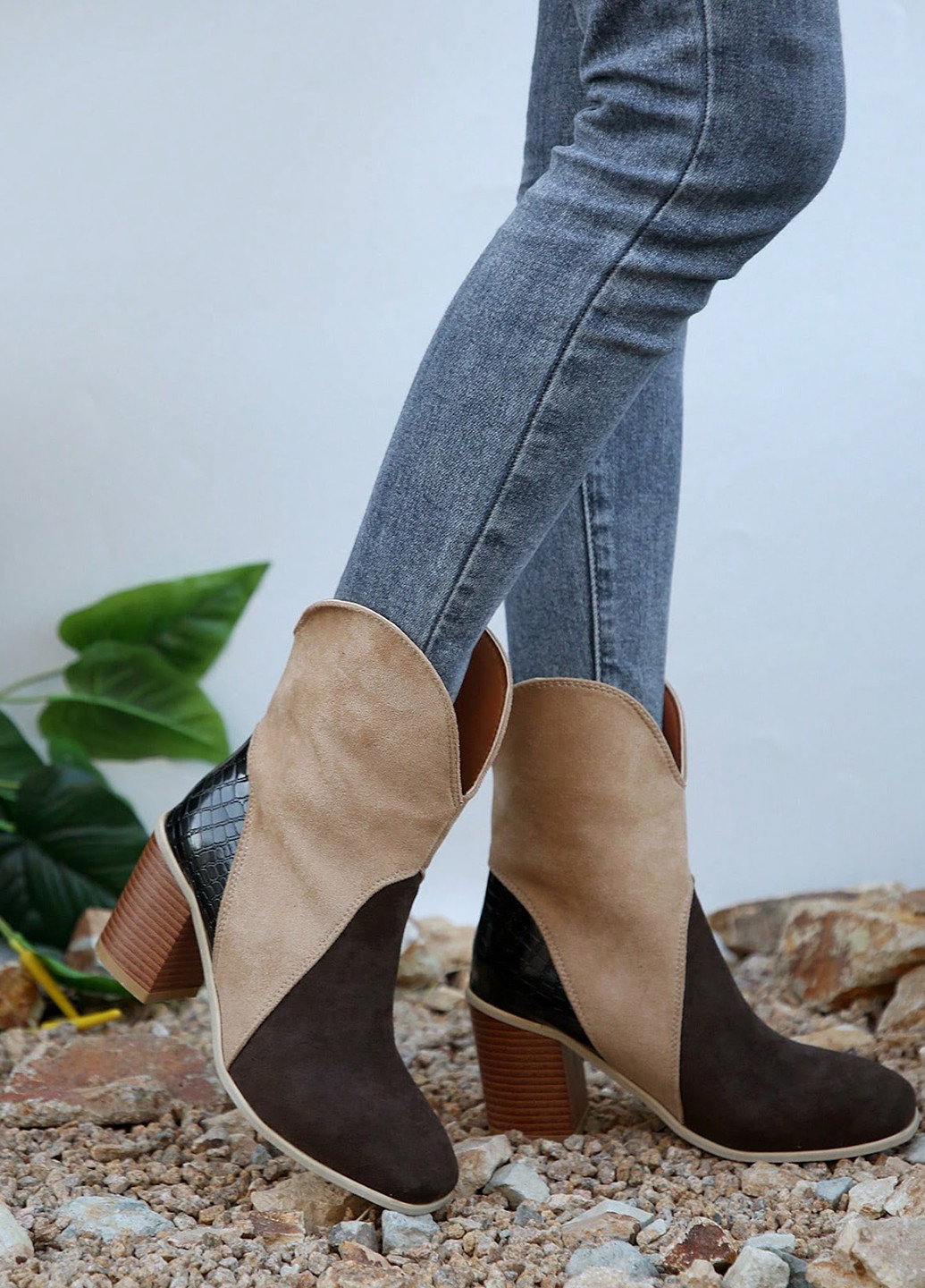 Осенние сапоги казаки SHEIN