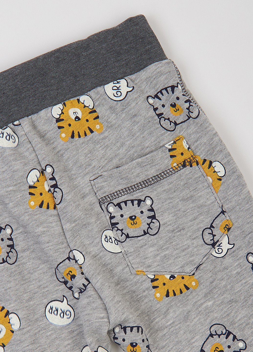 Сірий демісезонний комплект(светр, штани) ArDoMi