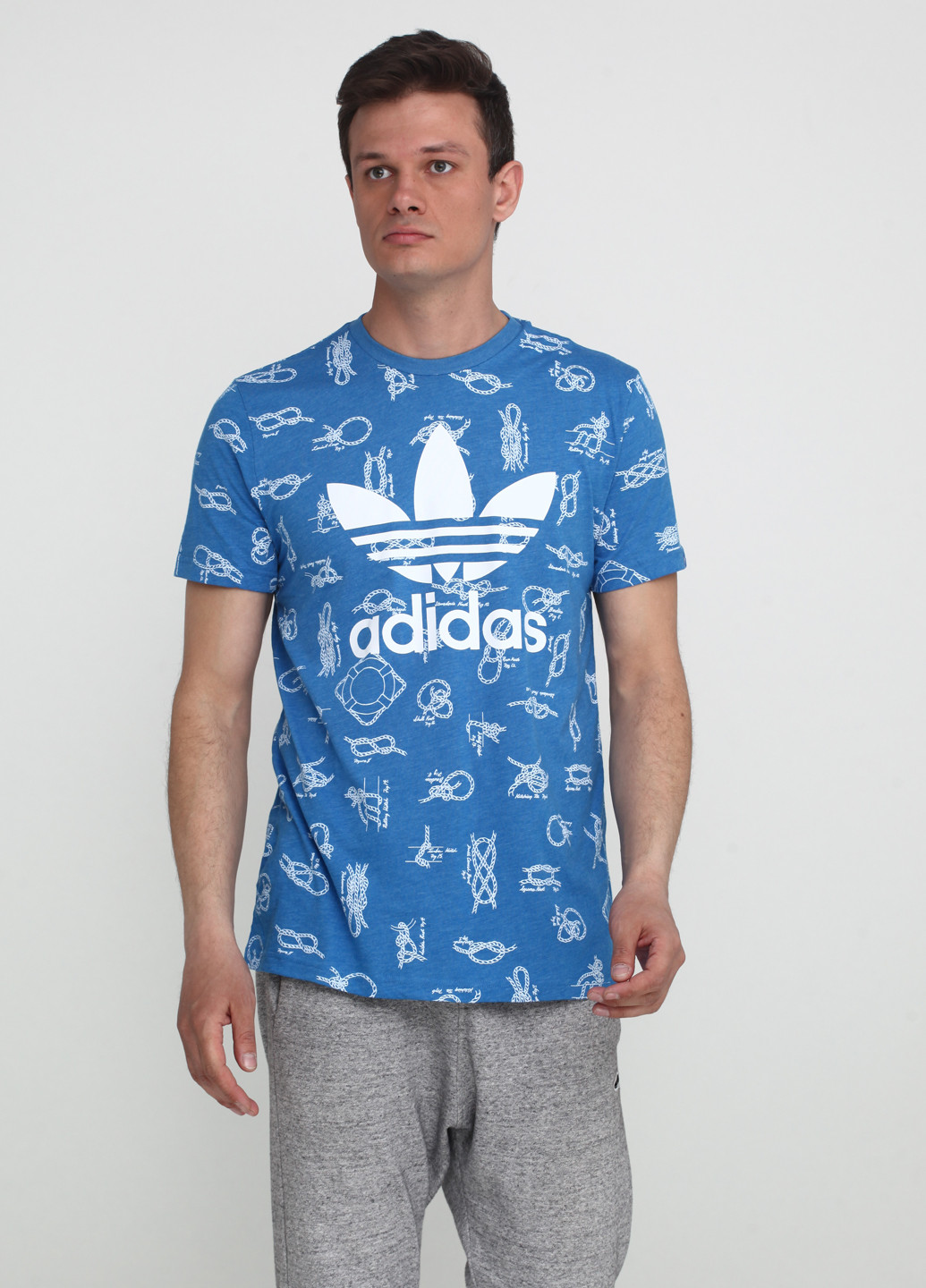 Блакитна футболка з коротким рукавом adidas