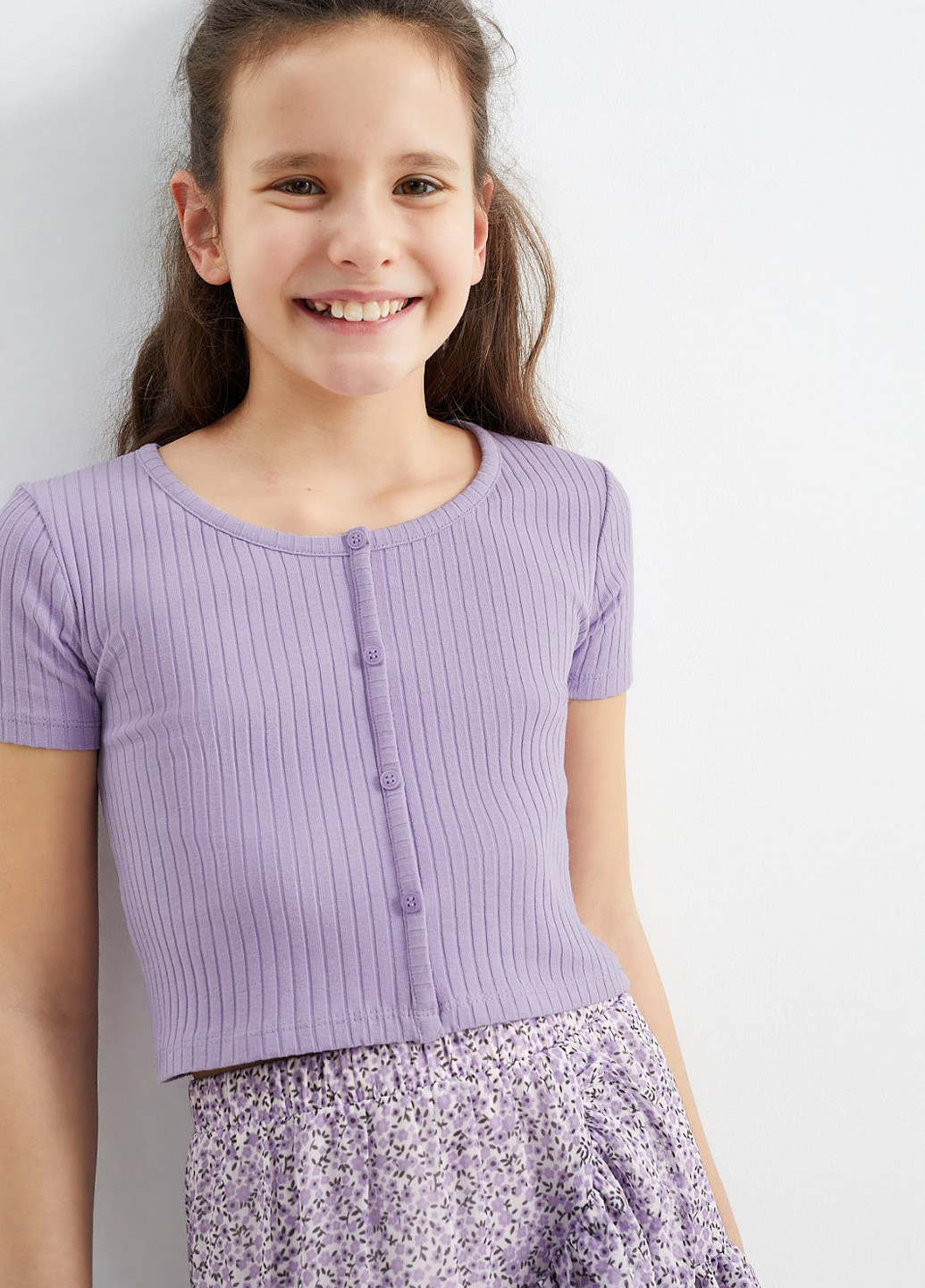 Фиолетовый летний костюм (футболка, юбка) C&A