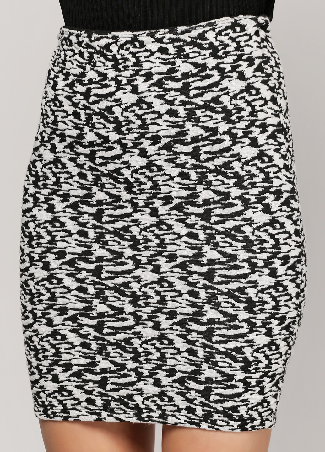 Белая кэжуал с абстрактным узором юбка H&M