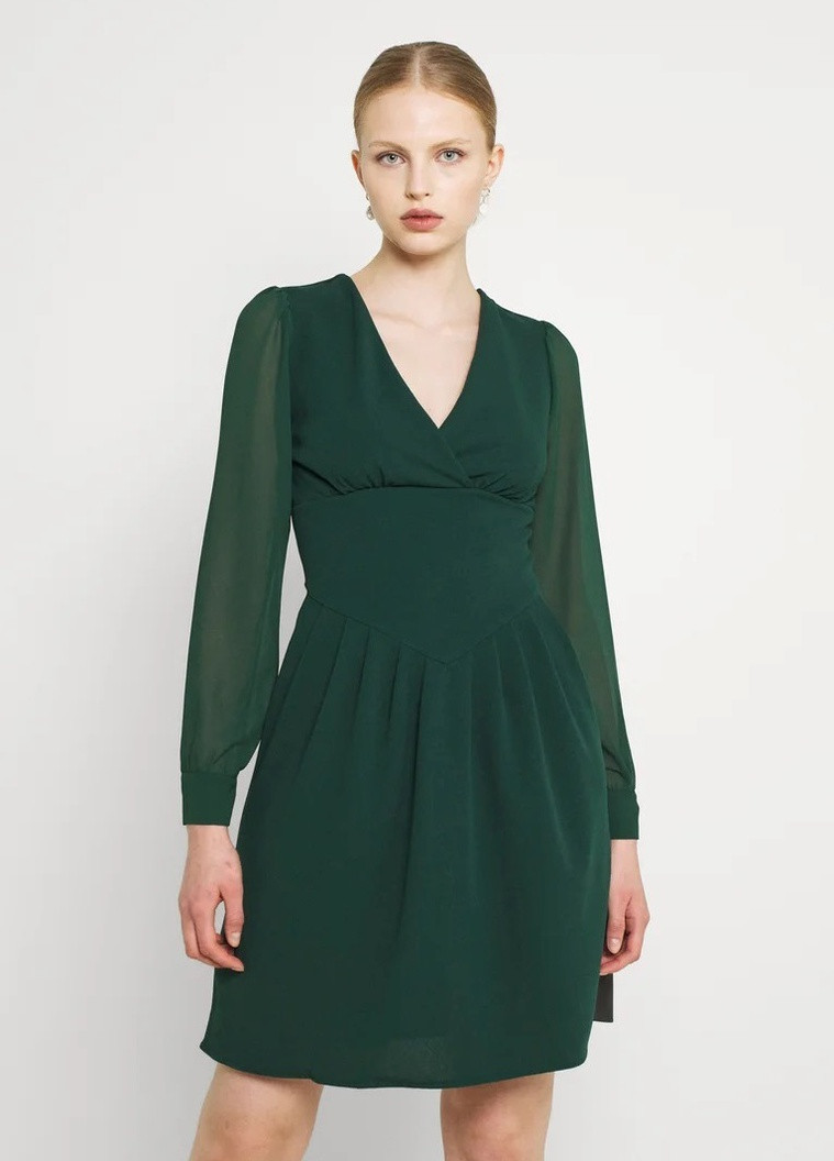 Зеленое платье Wal G.