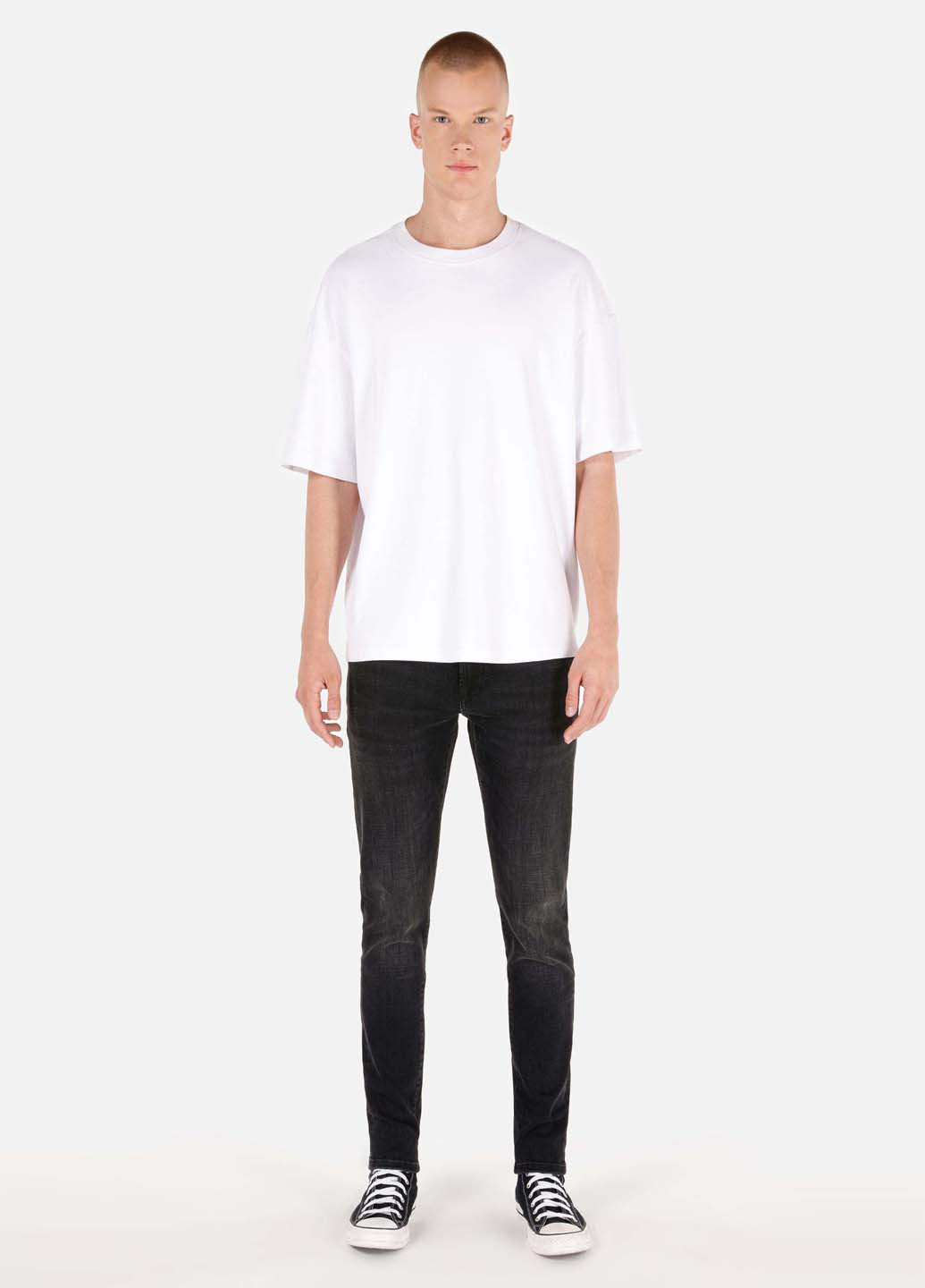 Черные демисезонные зауженные джинсы Colin's