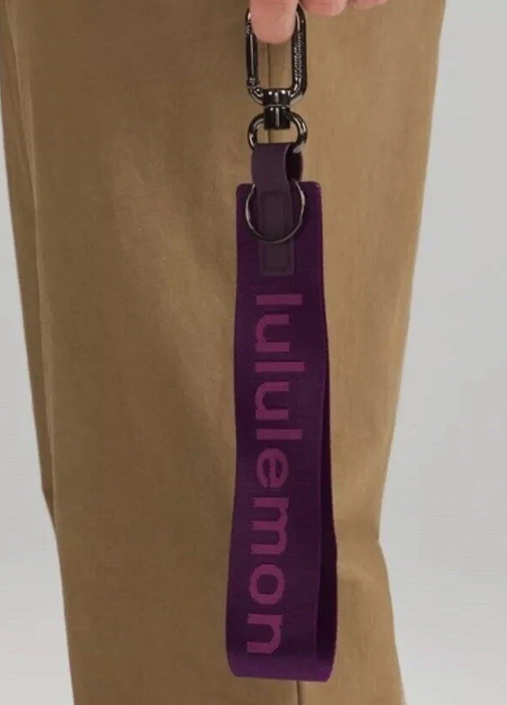 Брелок Lululemon Athletica (348077148)