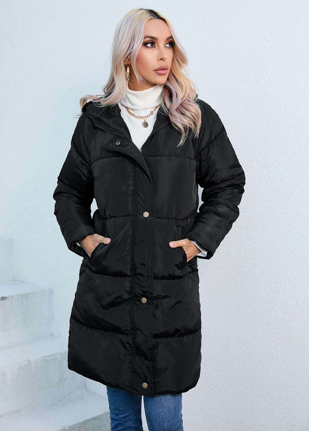 Чорна зимня куртка SHEIN