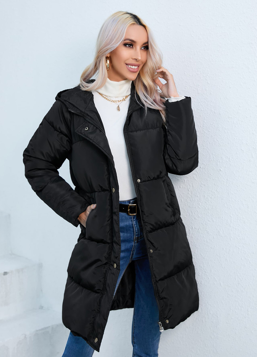 Чорна зимня куртка SHEIN