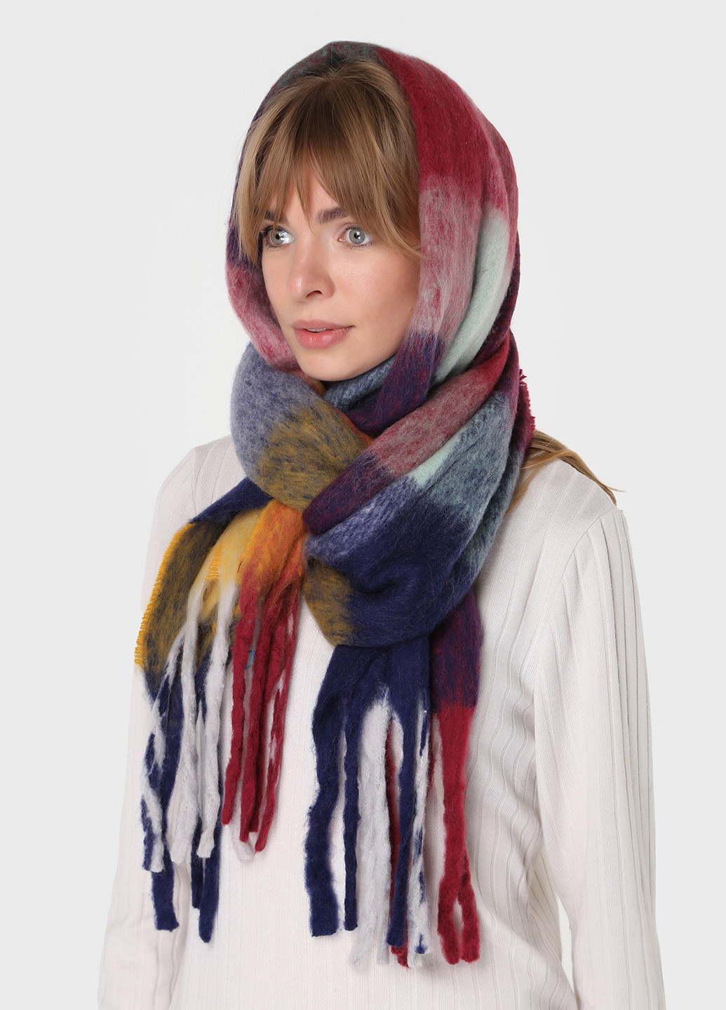 Теплый зимний шерстяной шарф с китицами (185*40см) 445003 Merlini абстрактный комбинированный кэжуал шерсть