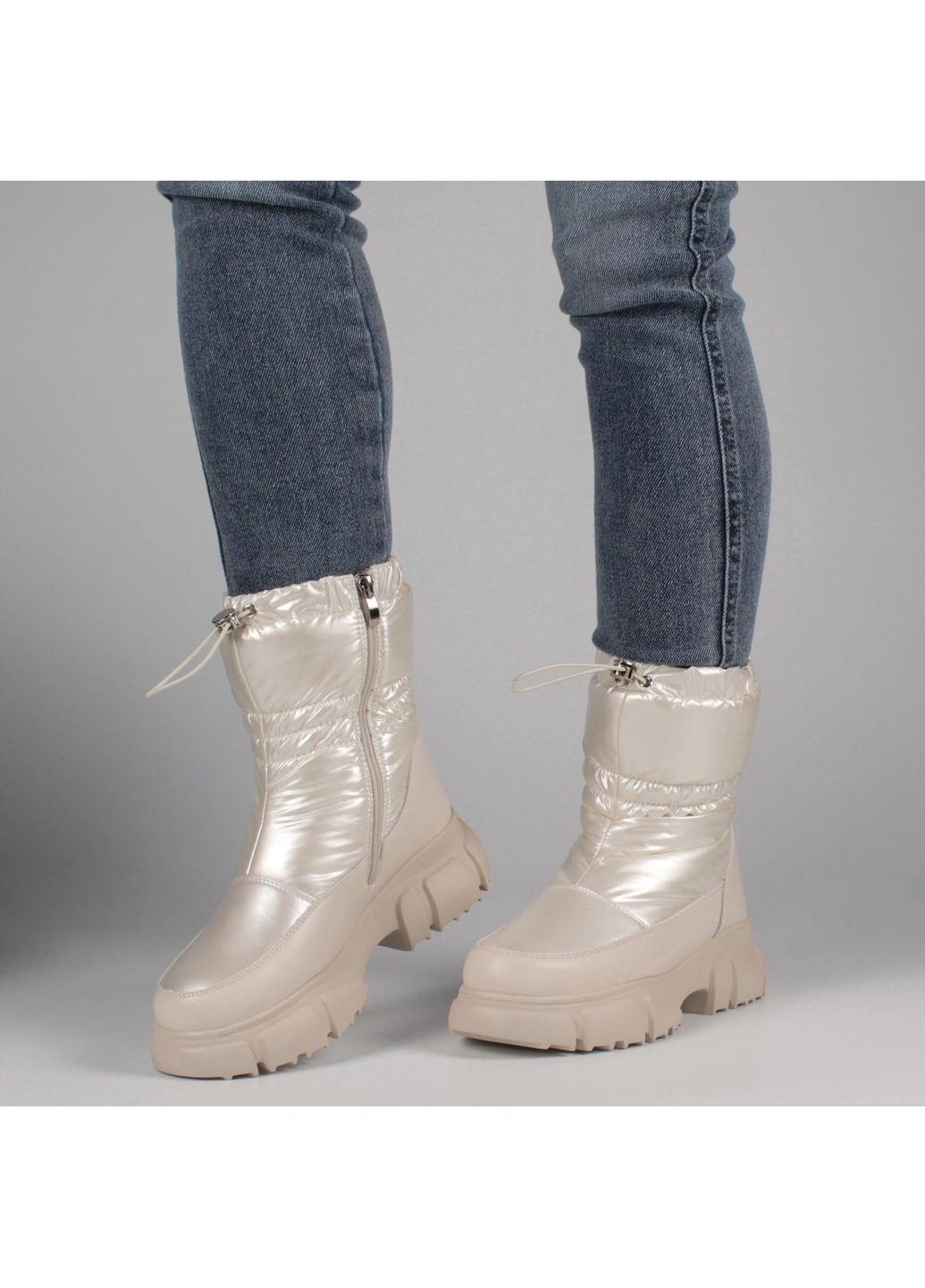 Зимние женские ботинки на низком ходу 198500 Meglias тканевые