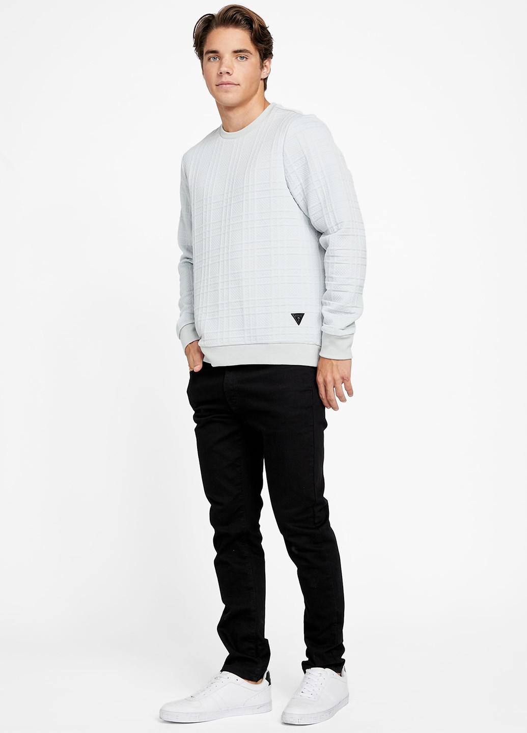 Серый свитшот Guess однотонный нашивки (289787221)