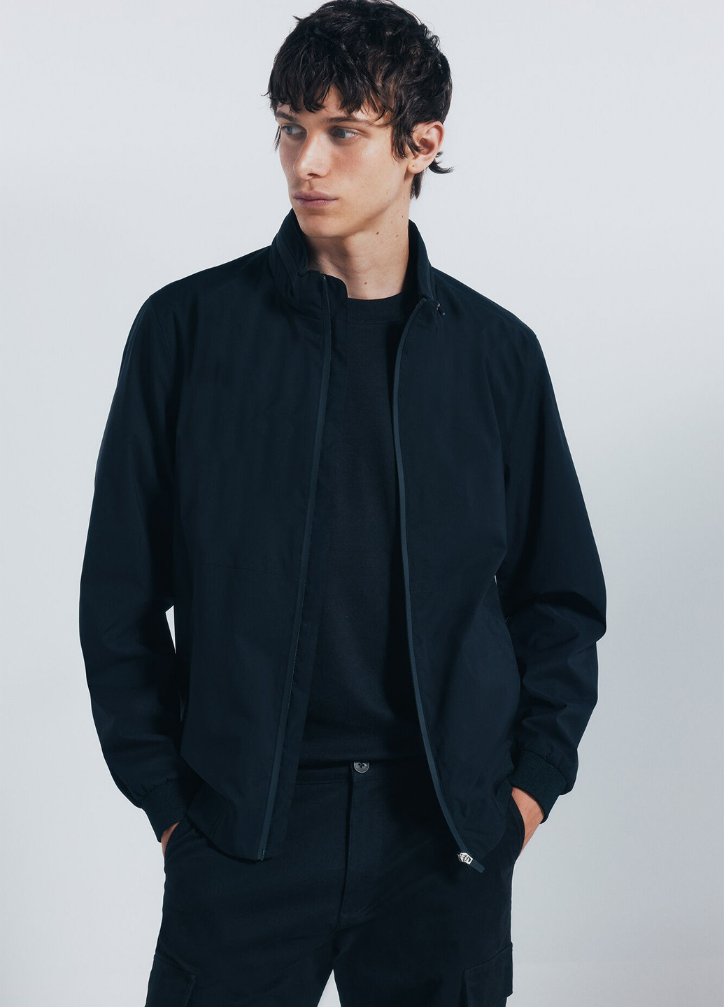 Чорна демісезонна куртка Springfield