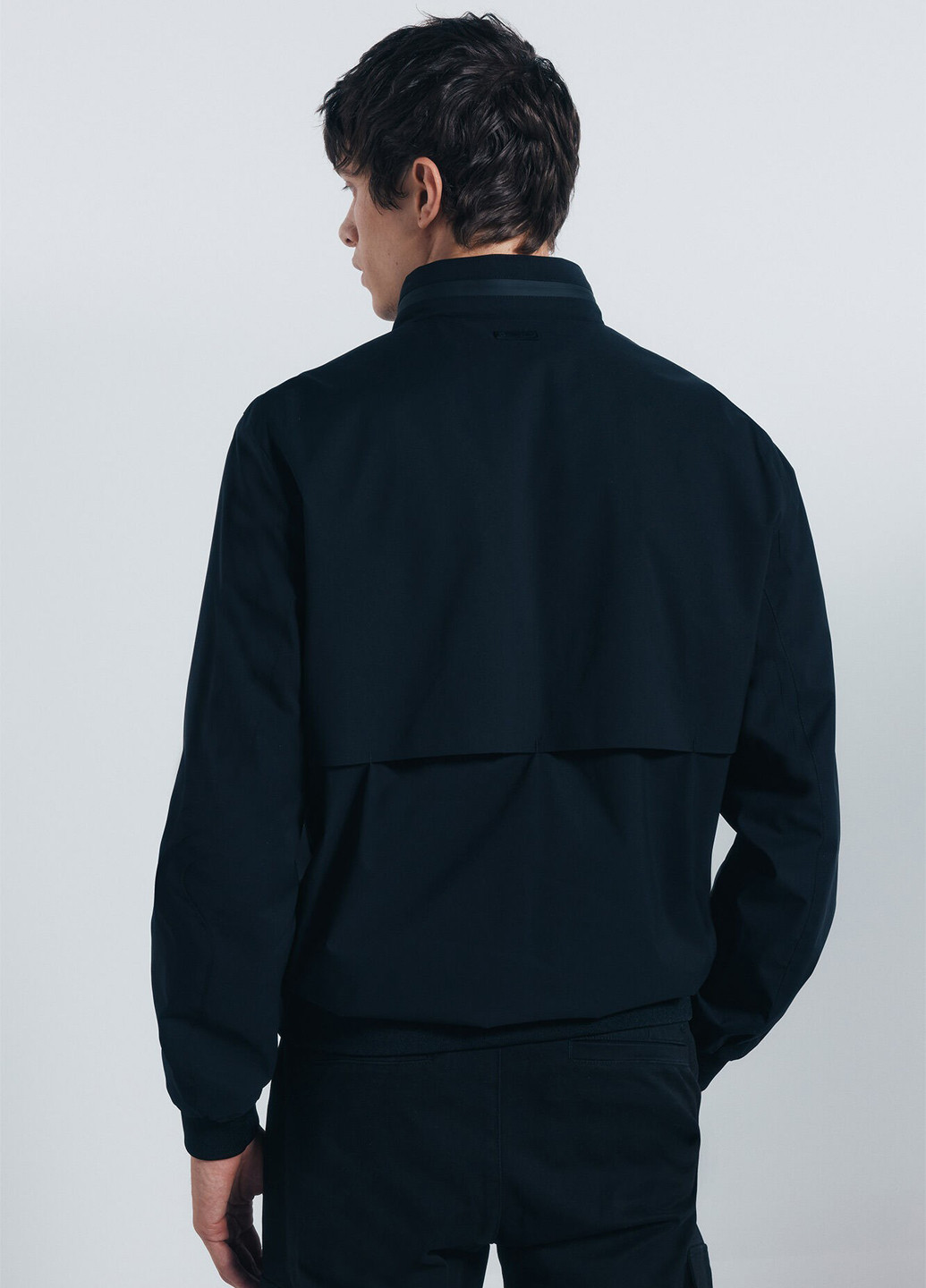 Чорна демісезонна куртка Springfield